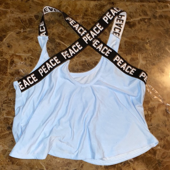 butterfly crop top, crosses in the back - Picture 2 of 2